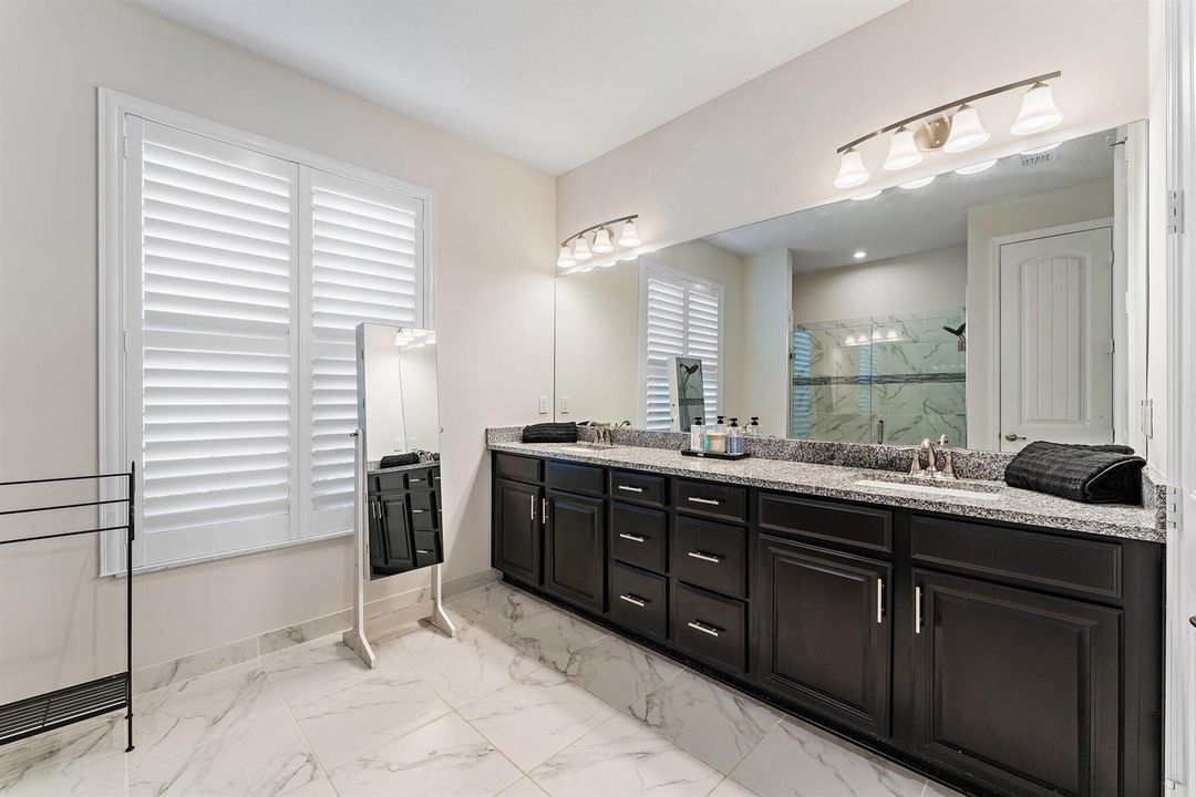 048-6291ArcadiaSquare-VeroBeach-SMALL