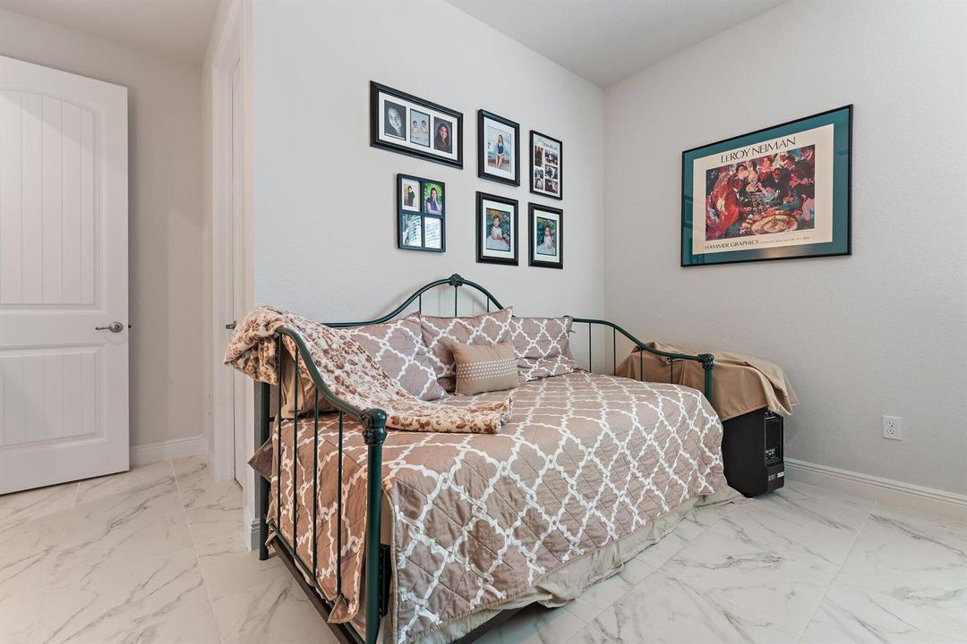 055-6291ArcadiaSquare-VeroBeach-SMALL