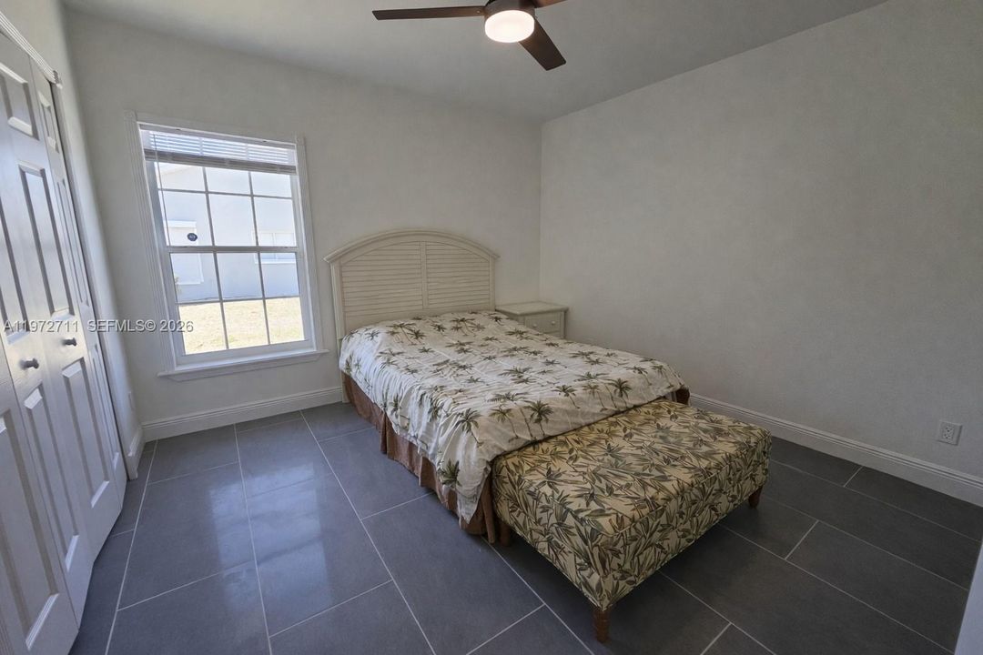 For Rent: $2,300 (3 beds, 2 baths, 1767 Square Feet)