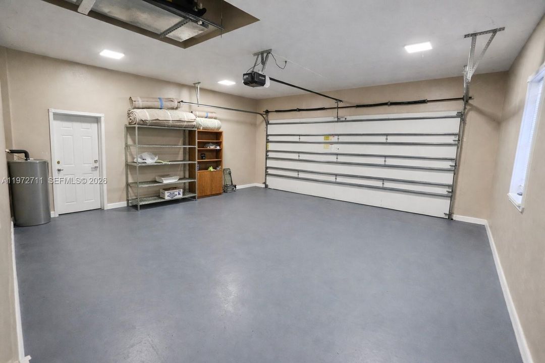For Rent: $2,300 (3 beds, 2 baths, 1767 Square Feet)