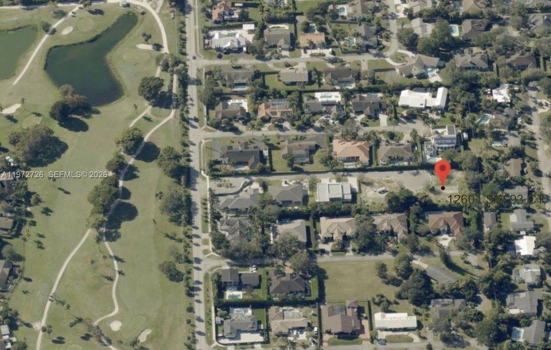 На продажу: $1,250,000 (0.42 acres)