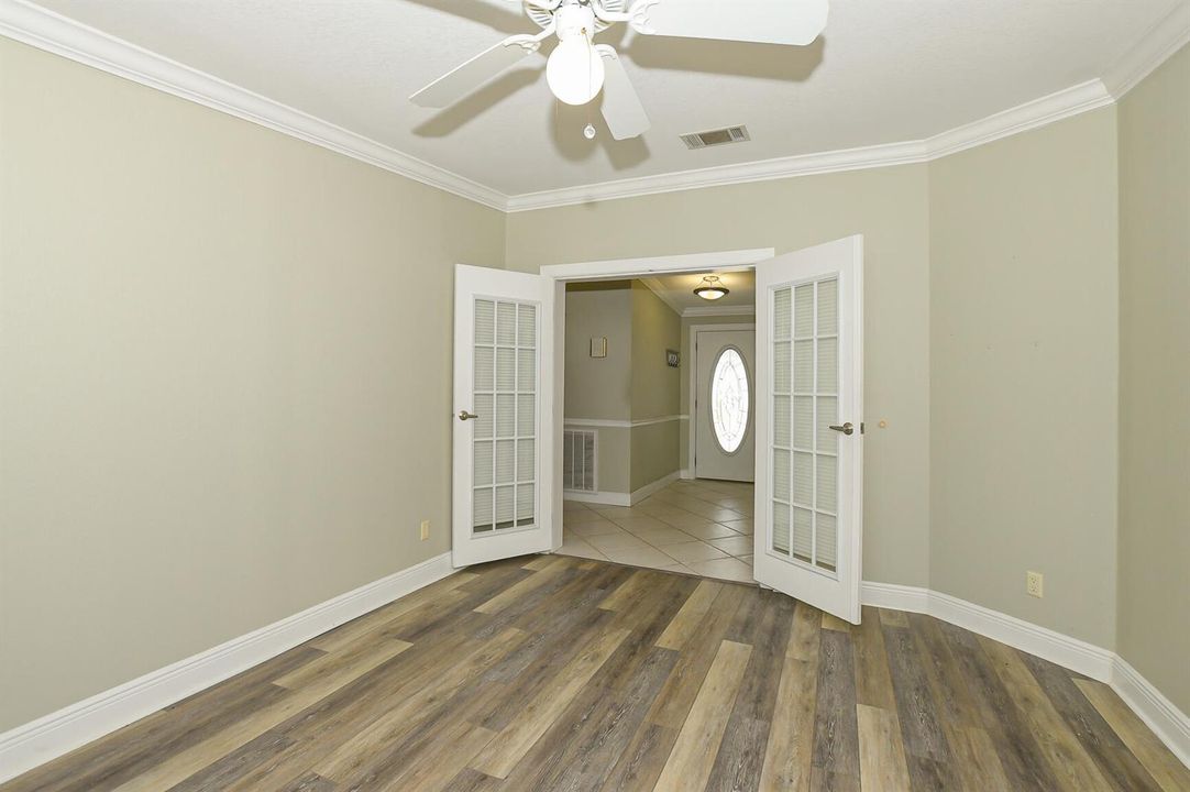 Bedroom 3/Office