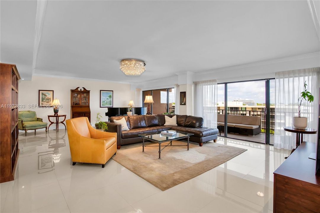 На продажу: $299,000 (2 спален, 3 ванн, 1950 Квадратных фут)