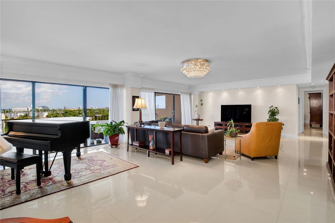 На продажу: $299,000 (2 спален, 3 ванн, 1950 Квадратных фут)