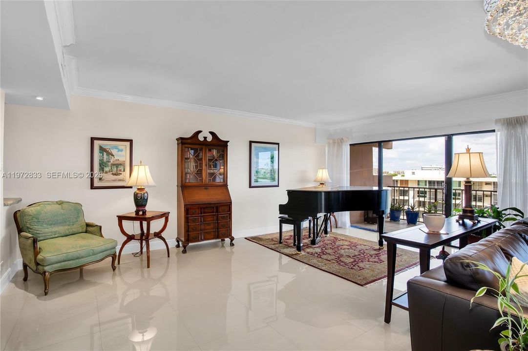 На продажу: $299,000 (2 спален, 3 ванн, 1950 Квадратных фут)