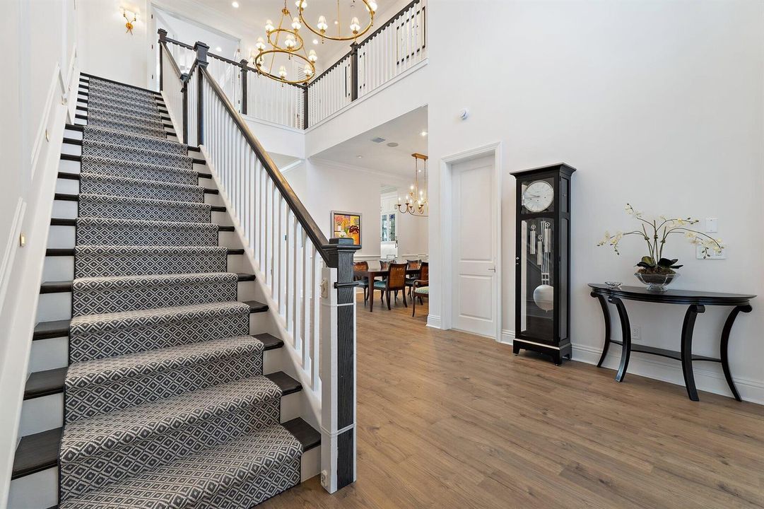 Grand Staircase w/ Landing