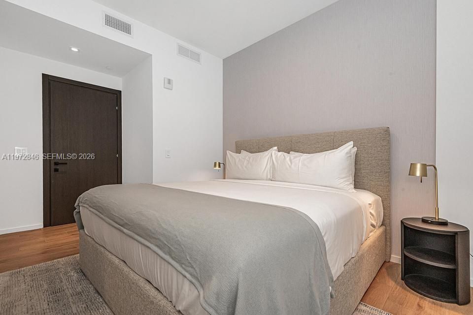 En Venta: $1,600,000 (3 camas, 3 baños, 1135 Pies cuadrados)