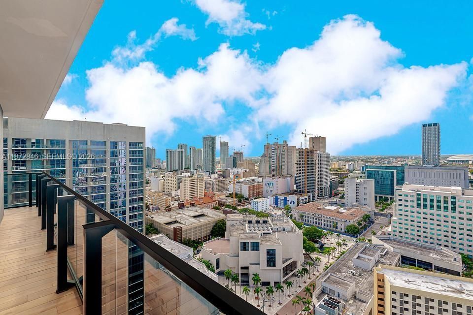 En Venta: $1,600,000 (3 camas, 3 baños, 1135 Pies cuadrados)