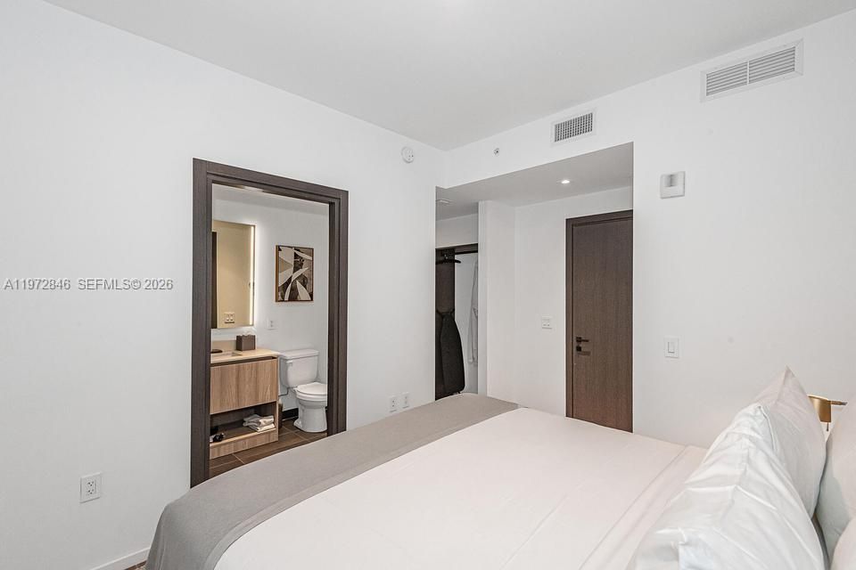 En Venta: $1,600,000 (3 camas, 3 baños, 1135 Pies cuadrados)