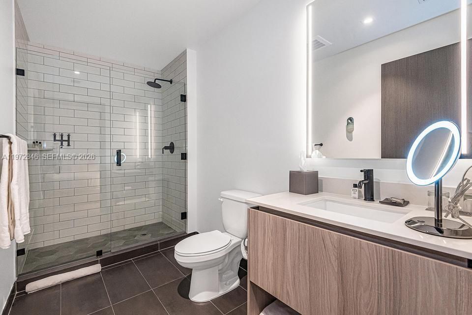 En Venta: $1,600,000 (3 camas, 3 baños, 1135 Pies cuadrados)