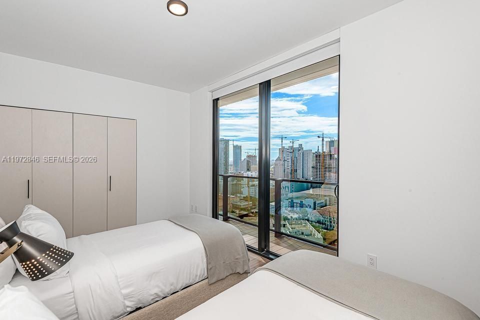 En Venta: $1,600,000 (3 camas, 3 baños, 1135 Pies cuadrados)