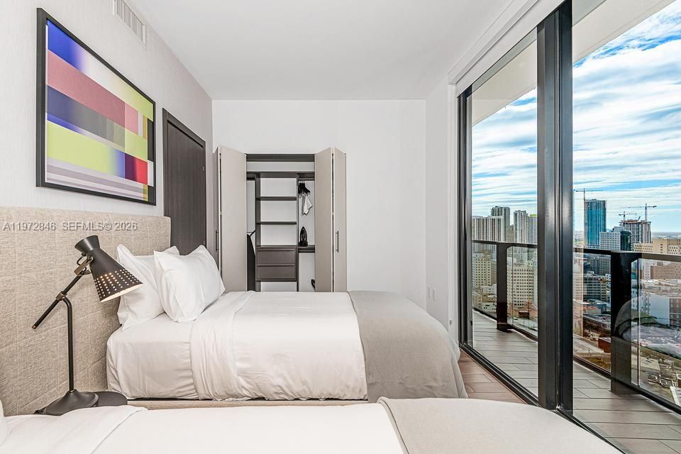 En Venta: $1,600,000 (3 camas, 3 baños, 1135 Pies cuadrados)