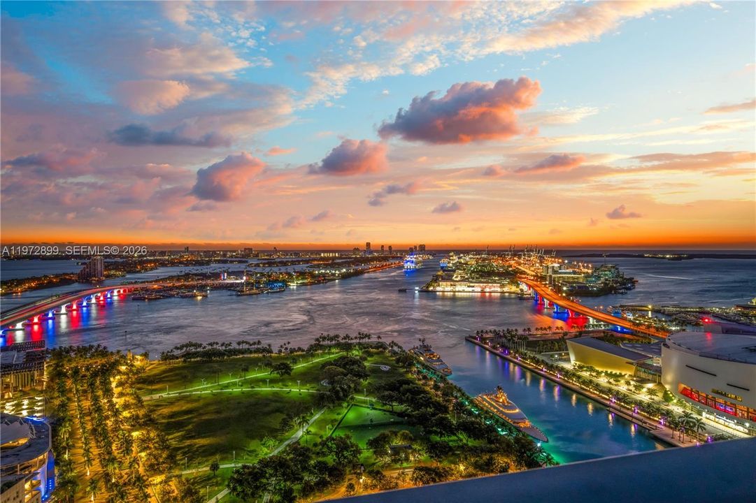 На продажу: $7,500,000 (4 спален, 5 ванн, 4600 Квадратных фут)