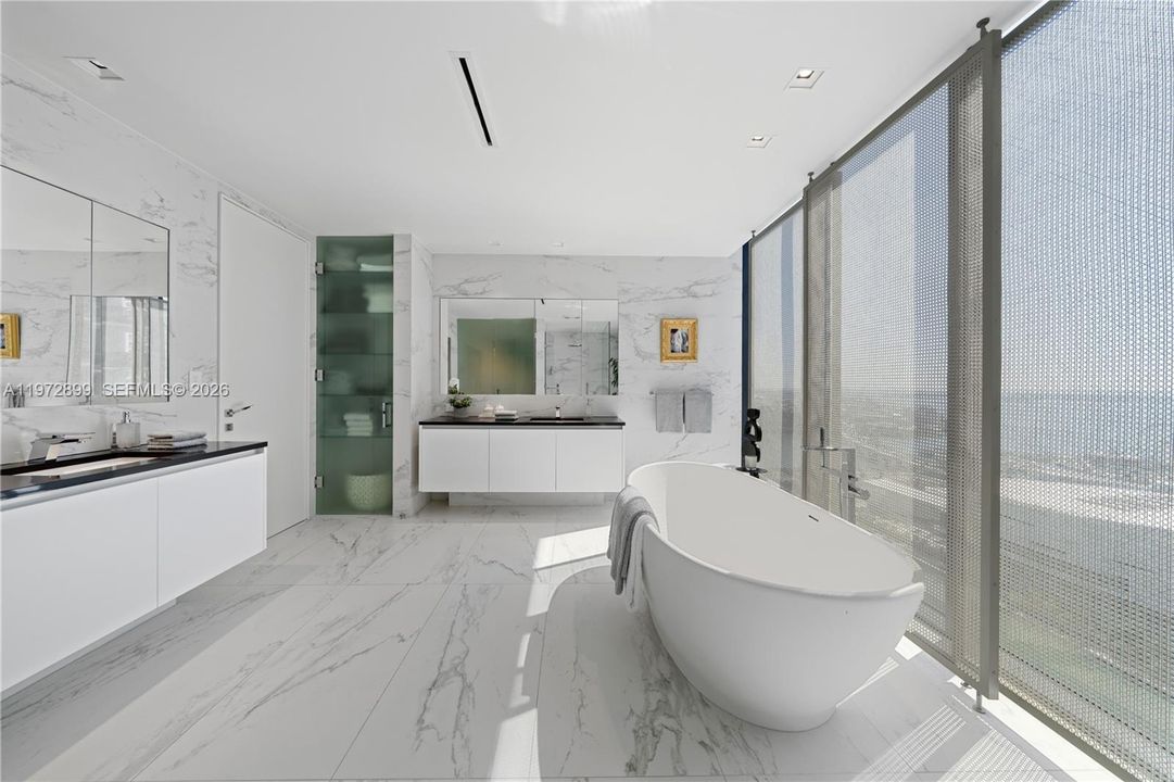 На продажу: $7,500,000 (4 спален, 5 ванн, 4600 Квадратных фут)