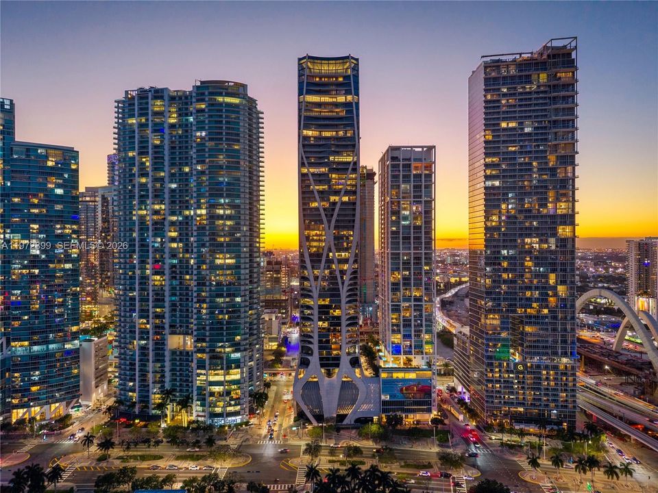 На продажу: $7,500,000 (4 спален, 5 ванн, 4600 Квадратных фут)