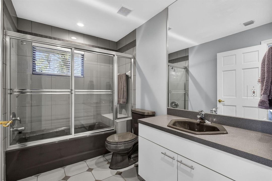 Bathroom 3