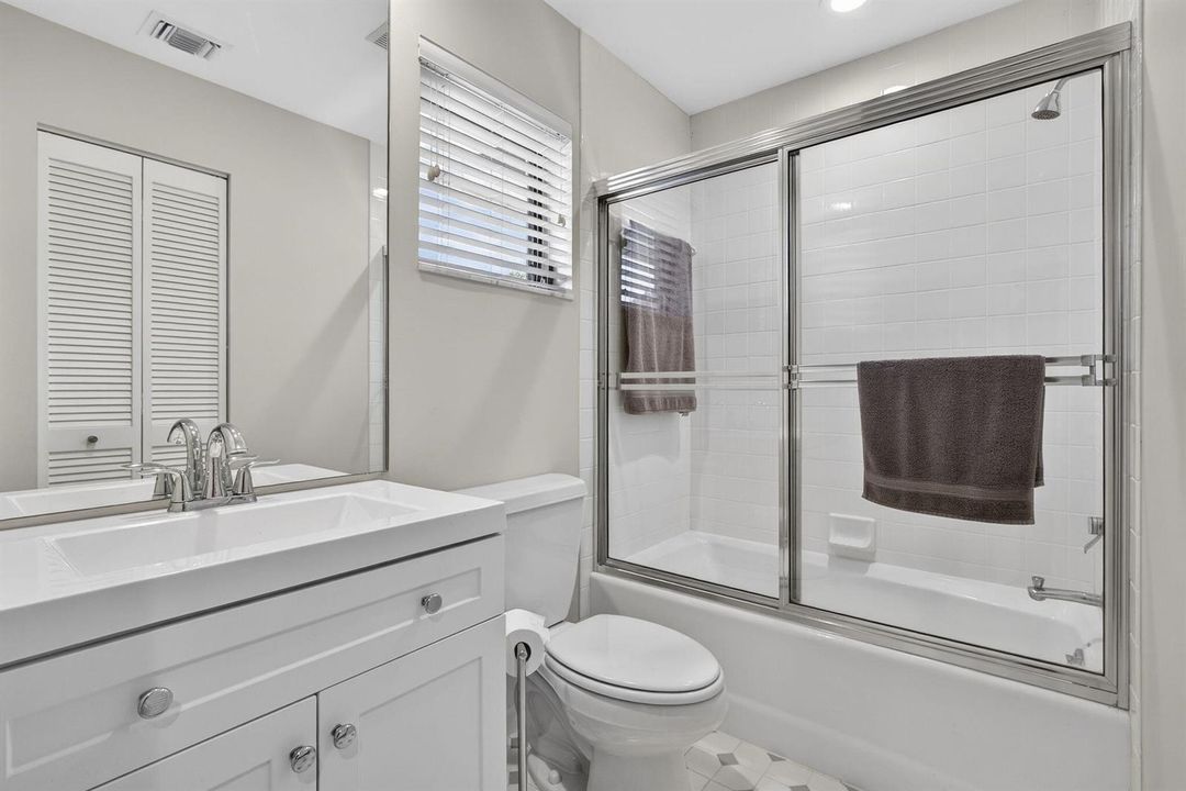 Guest Suite Cabana Bath