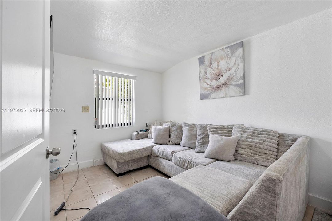 En Venta: $645,000 (0 camas, 0 baños, 2670 Pies cuadrados)