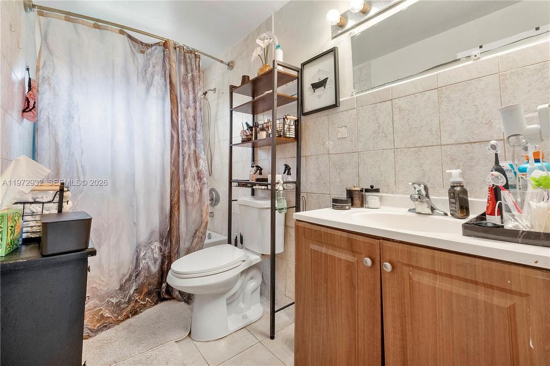 En Venta: $645,000 (0 camas, 0 baños, 2670 Pies cuadrados)