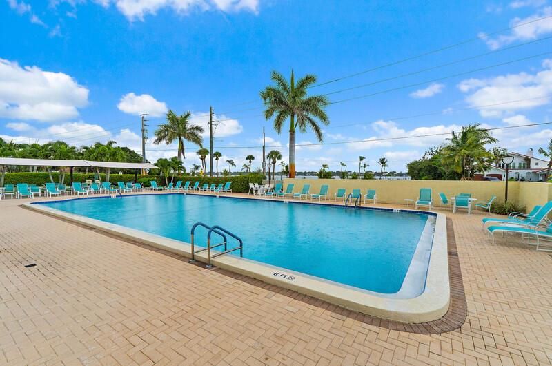 clubhouse pool