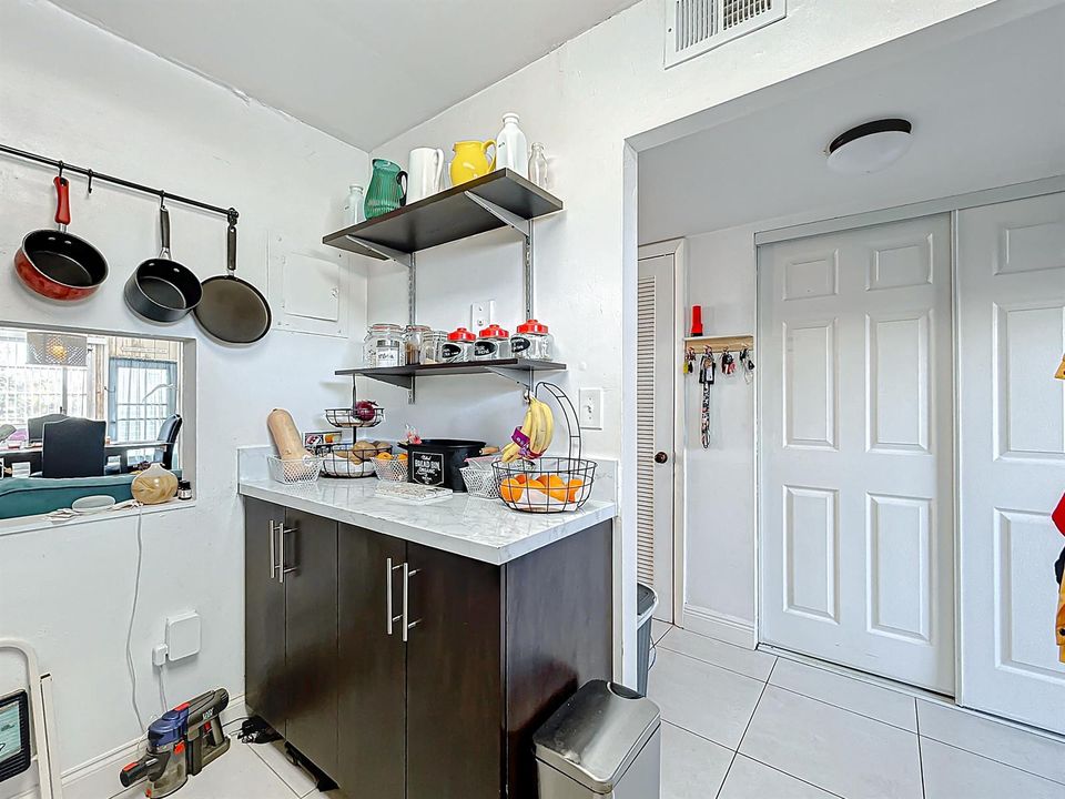 8225 Sunrise Lakes Boulevard #110-21