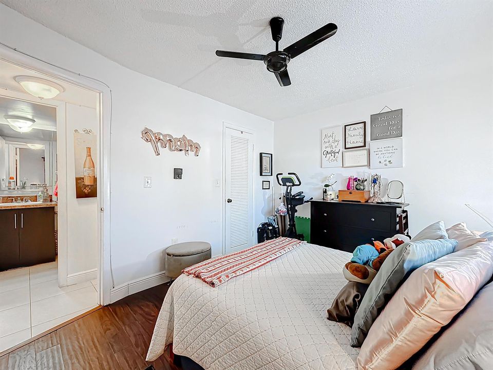 8225 Sunrise Lakes Boulevard #110-37