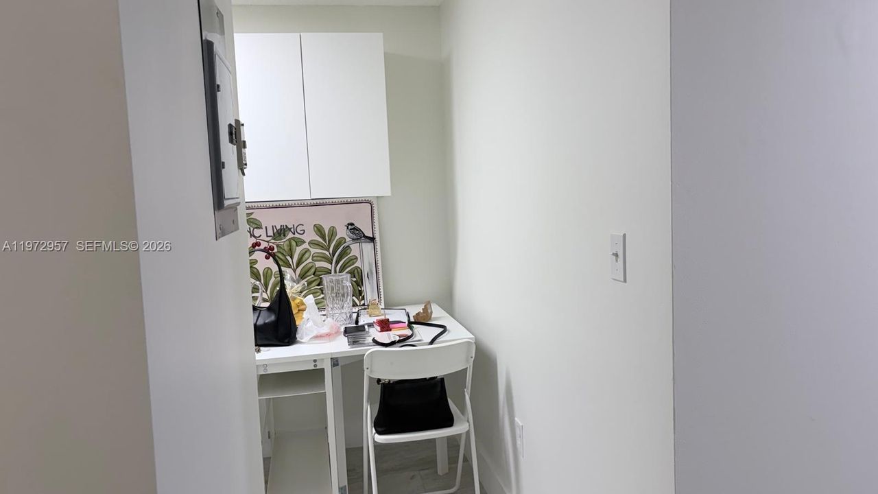 En Venta: $340,000 (2 camas, 2 baños, 760 Pies cuadrados)