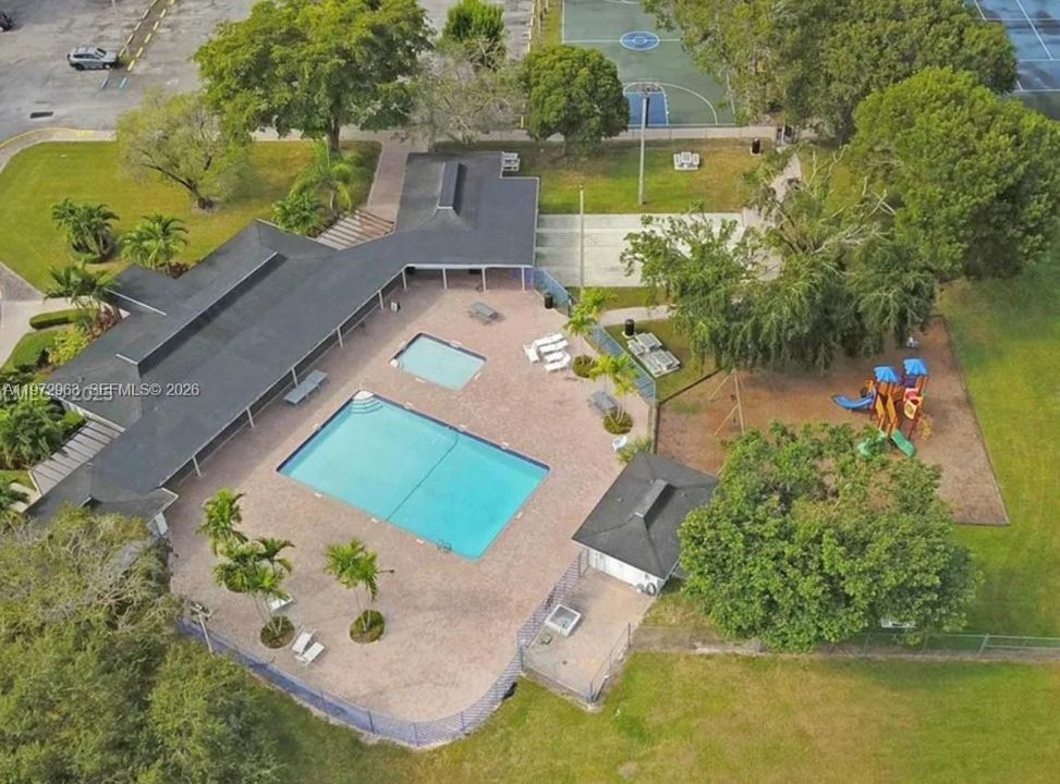 На продажу: $290,000 (3 спален, 2 ванн, 1170 Квадратных фут)