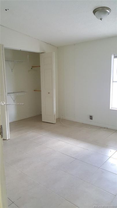 На продажу: $290,000 (3 спален, 2 ванн, 1170 Квадратных фут)