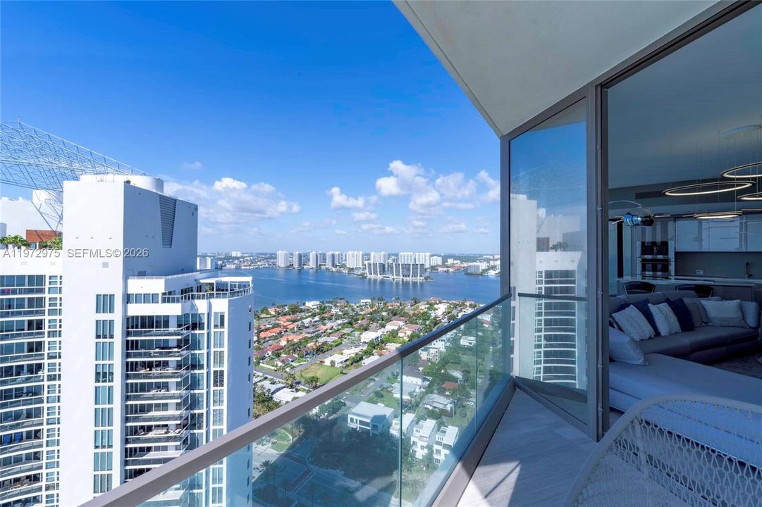 En Venta: $3,500,000 (2 camas, 2 baños, 1634 Pies cuadrados)