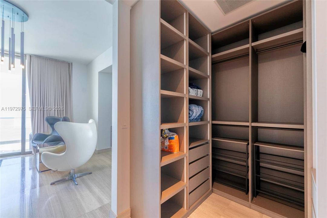 En Venta: $3,500,000 (2 camas, 2 baños, 1634 Pies cuadrados)