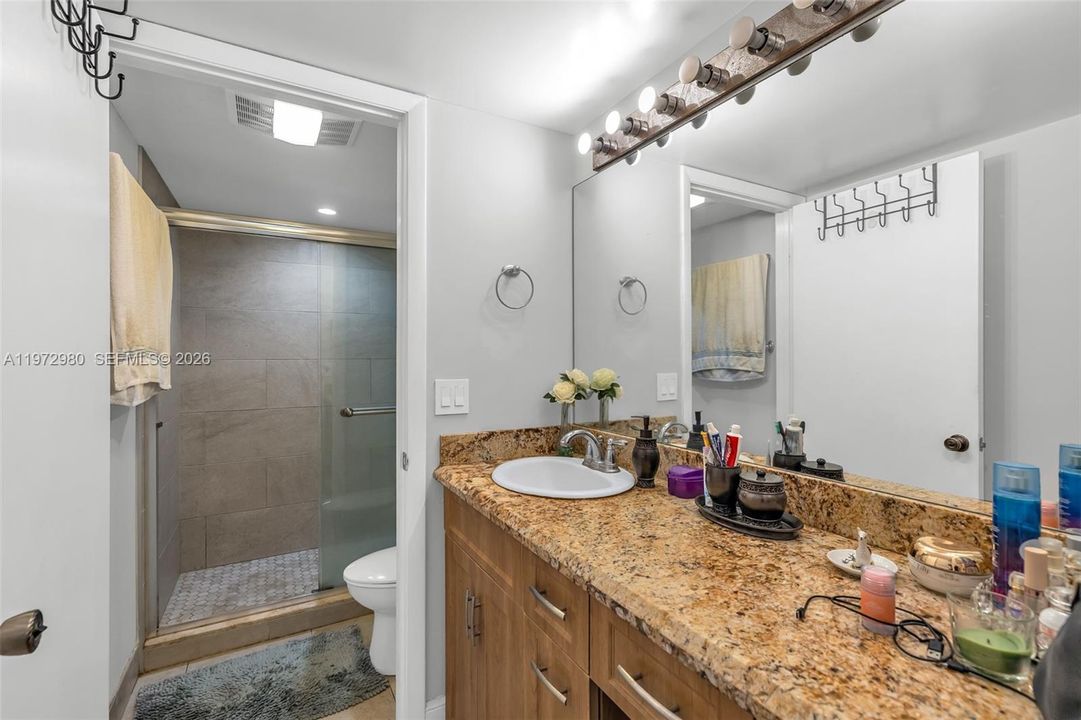 En Renta: $2,350 (2 camas, 2 baños, 1120 Pies cuadrados)