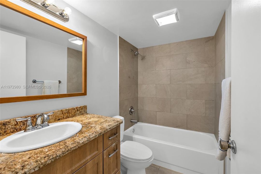 En Renta: $2,350 (2 camas, 2 baños, 1120 Pies cuadrados)