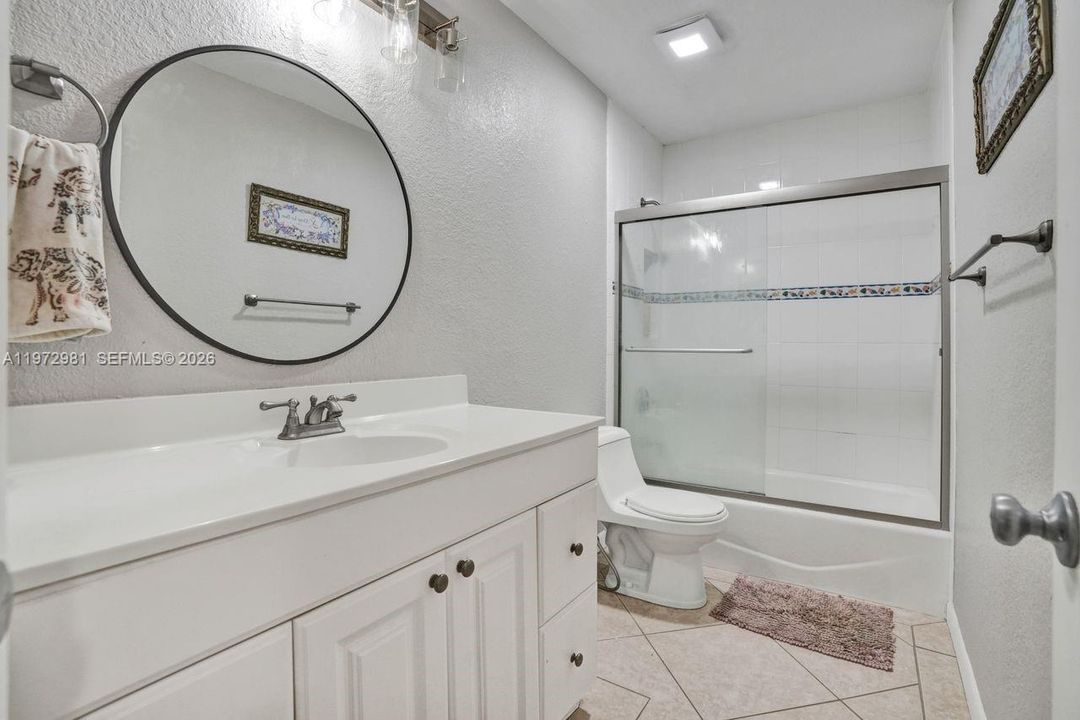 For Sale: $260,000 (2 beds, 2 baths, 1112 Square Feet)