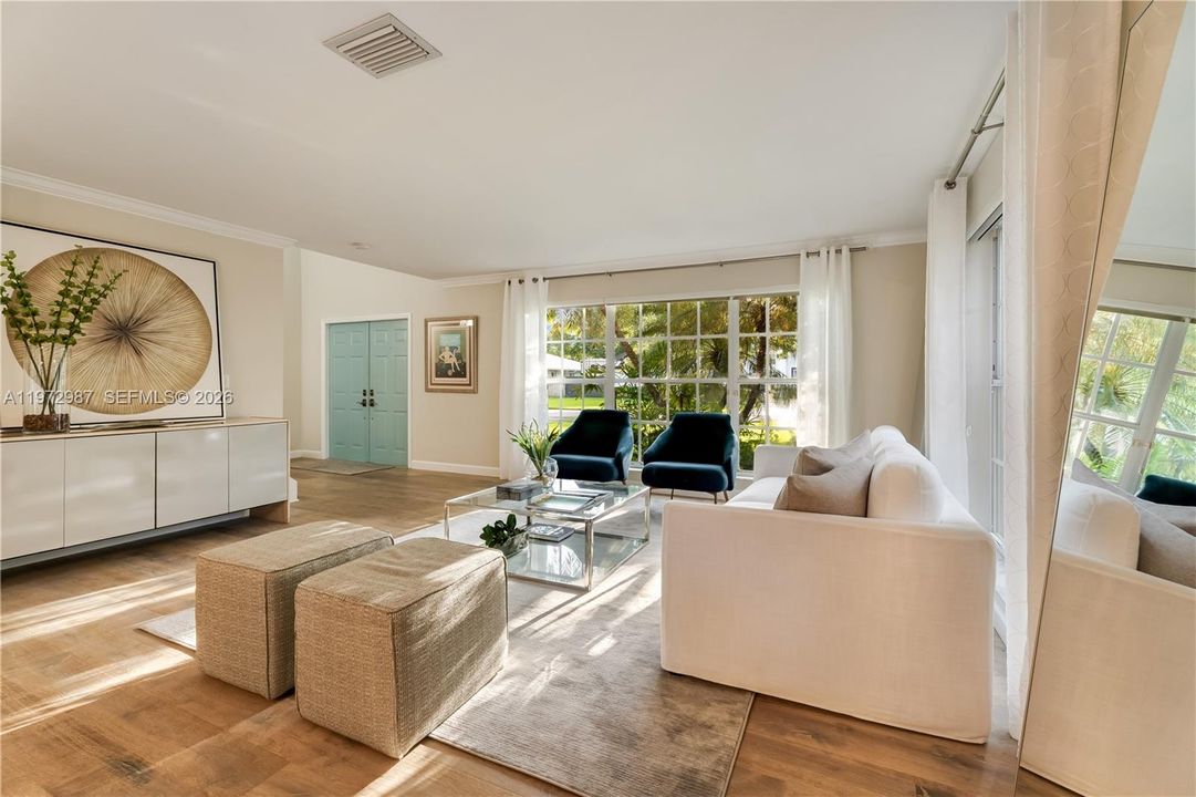 For Sale: $1,699,000 (5 beds, 3 baths, 3102 Square Feet)