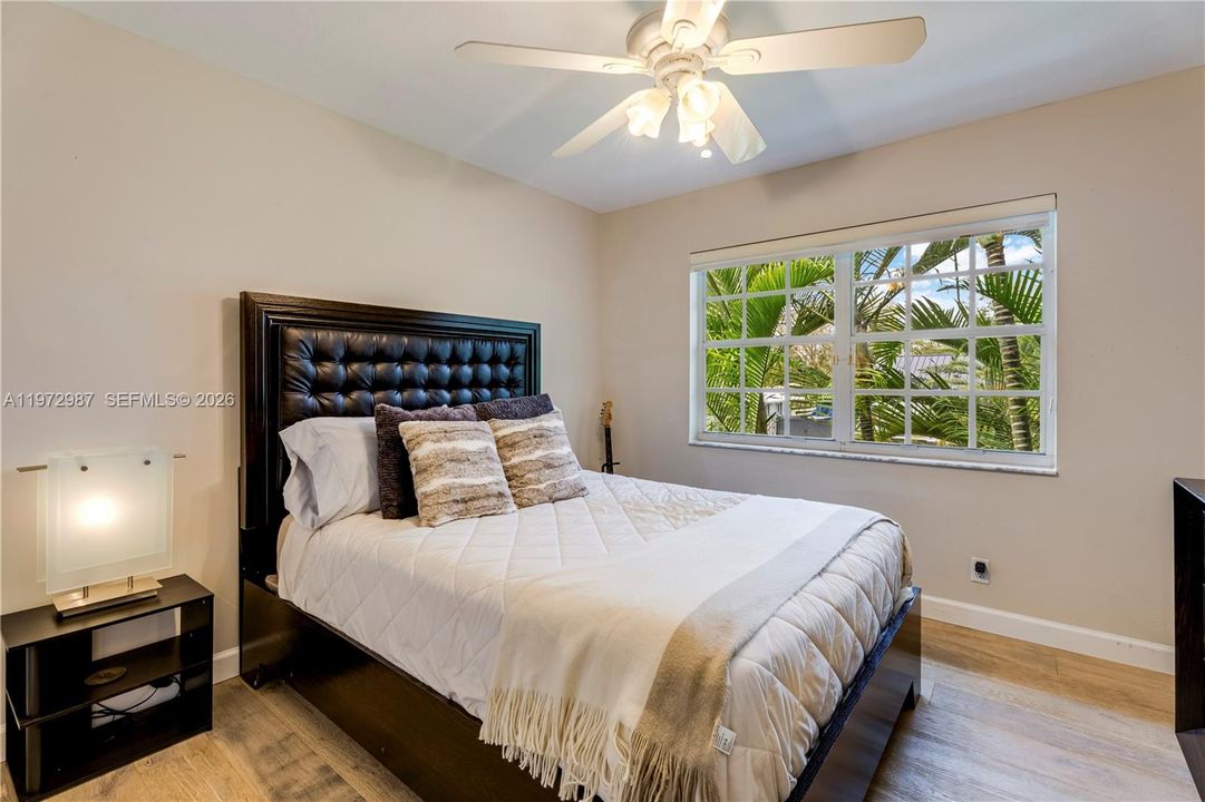 For Sale: $1,699,000 (5 beds, 3 baths, 3102 Square Feet)