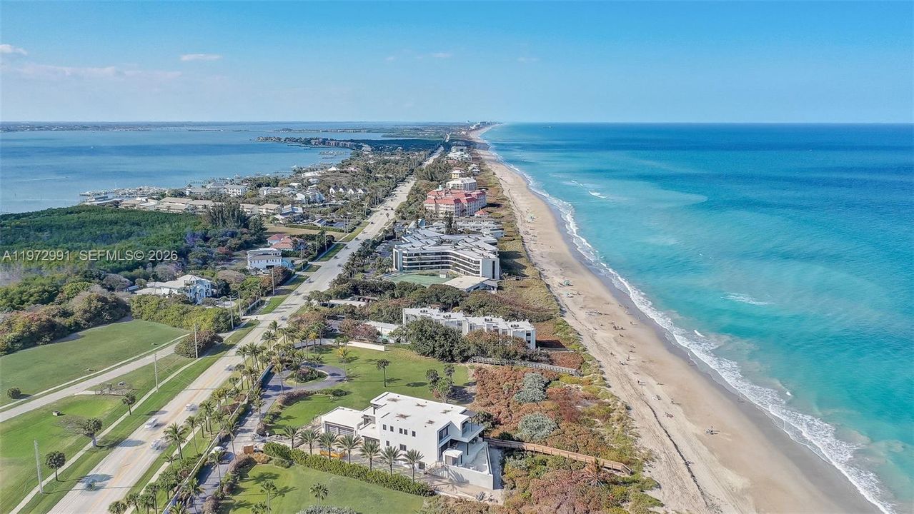For Sale: $3,500,000 (0.95 acres)