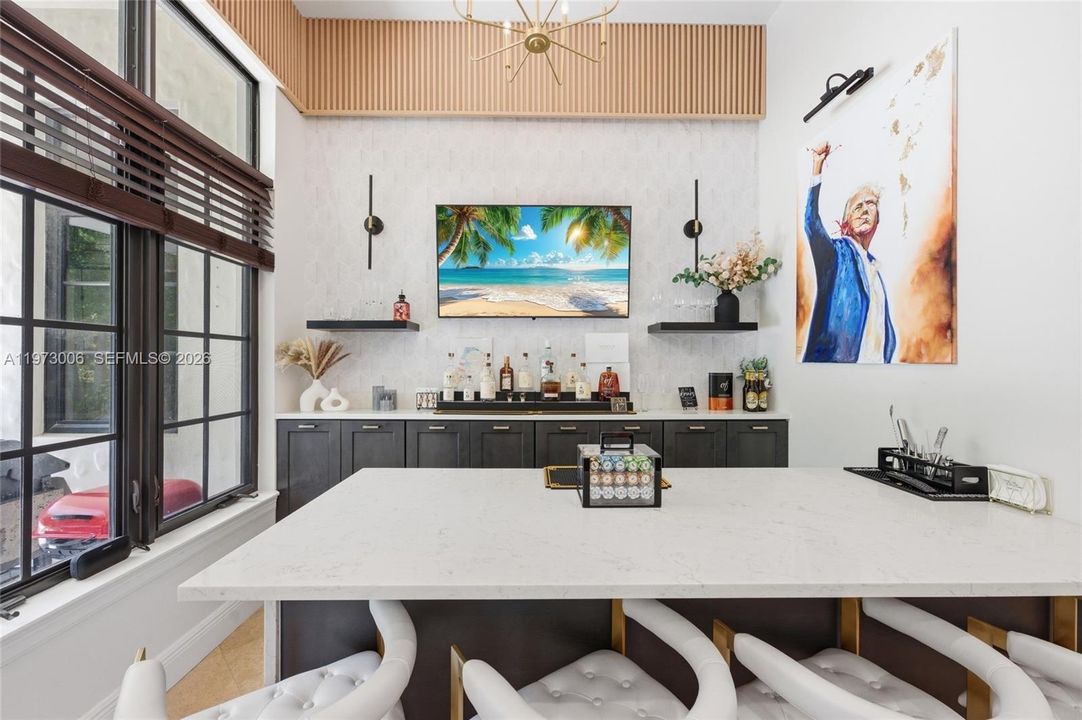 В аренду: $9,800 (5 спален, 3 ванн, 3962 Квадратных фут)