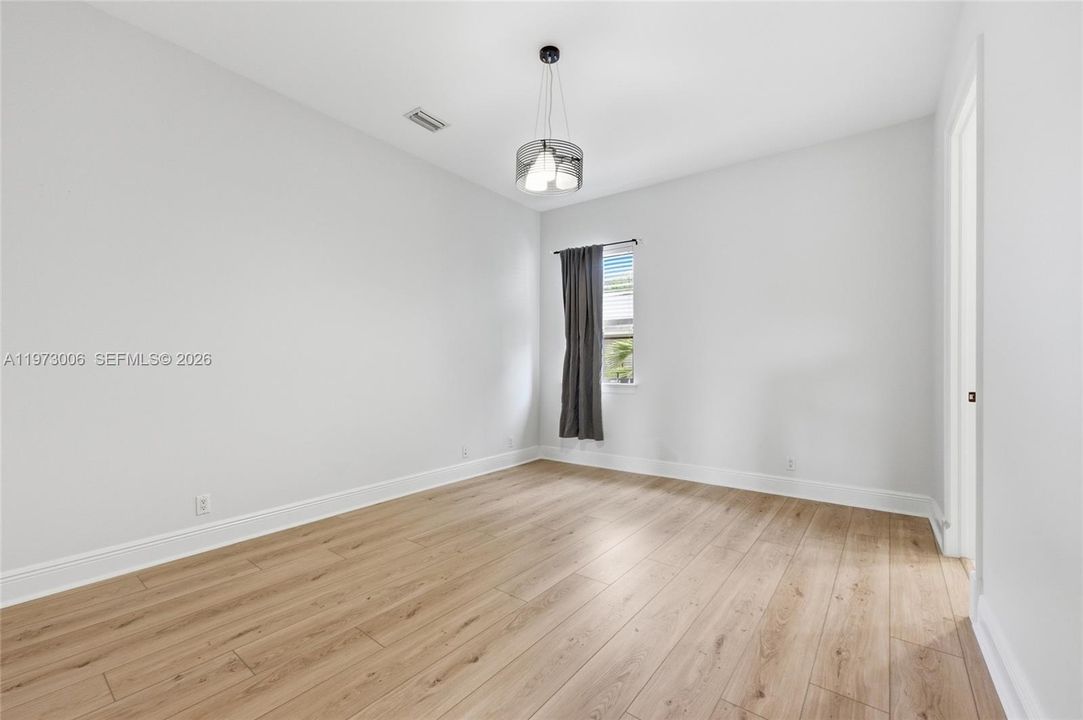 В аренду: $9,800 (5 спален, 3 ванн, 3962 Квадратных фут)
