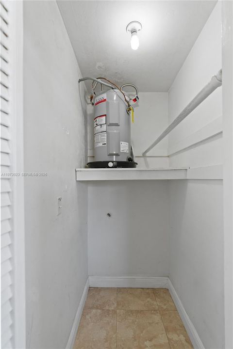 Activo con contrato: $1,600 (1 camas, 1 baños, 550 Pies cuadrados)
