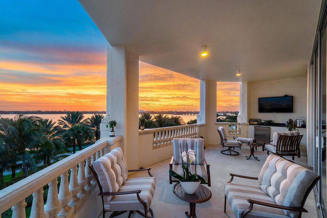 066-3000SOceanBlvd-PalmBeach-FL-small