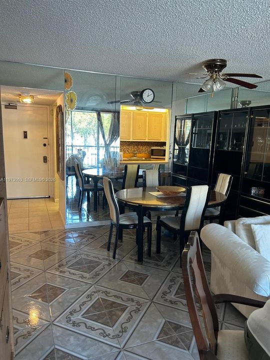 For Sale: $85,000 (1 beds, 1 baths, 780 Square Feet)