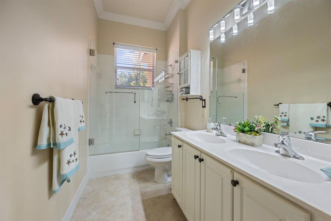 Guest Bathroom 2