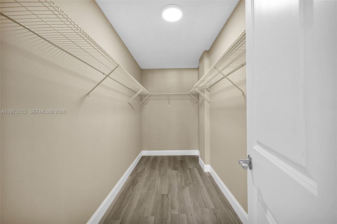 En Venta: $190,000 (2 camas, 2 baños, 1155 Pies cuadrados)