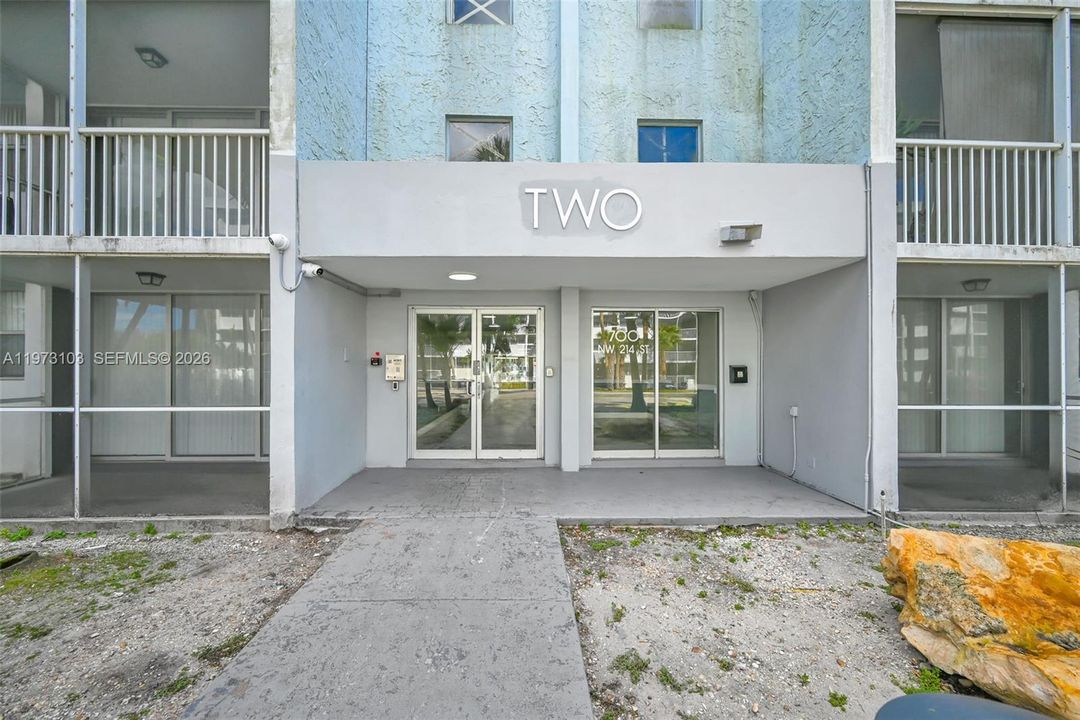 En Venta: $190,000 (2 camas, 2 baños, 1155 Pies cuadrados)