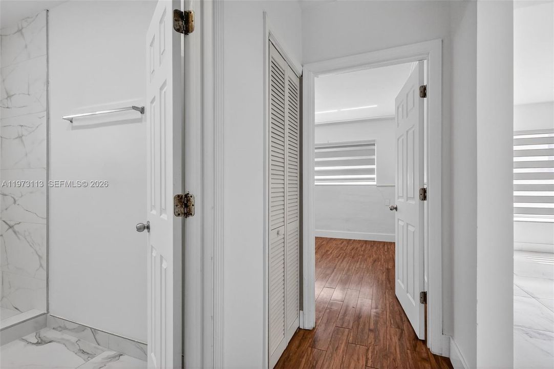 Недавно продано: $879,000 (3 спален, 2 ванн, 2470 Квадратных фут)