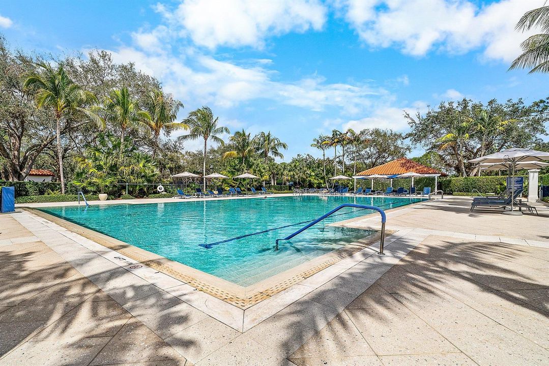 Breakers West Pool