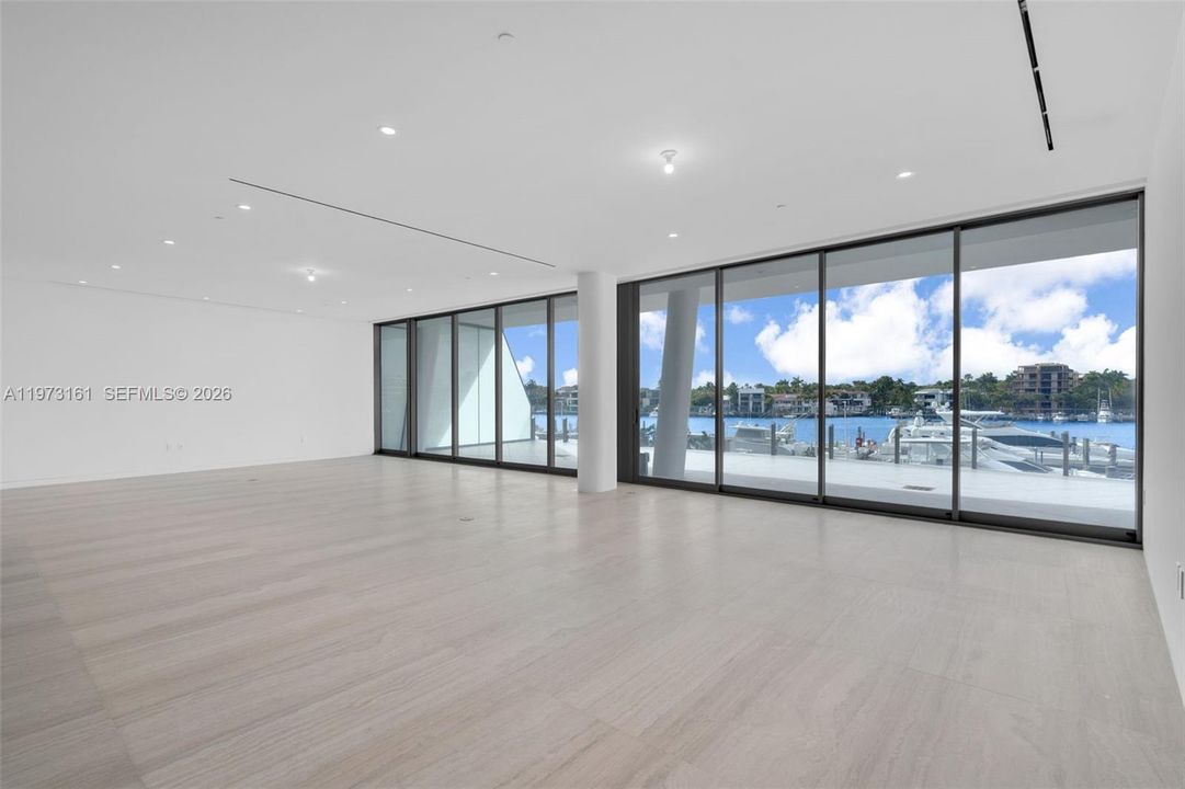 For Sale: $8,380,000 (4 beds, 4 baths, 3834 Square Feet)