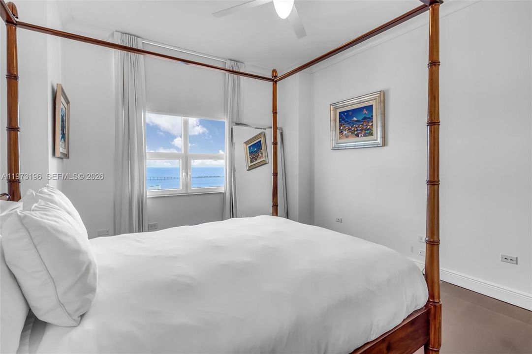 На продажу: $3,900,000 (3 спален, 2 ванн, 2353 Квадратных фут)