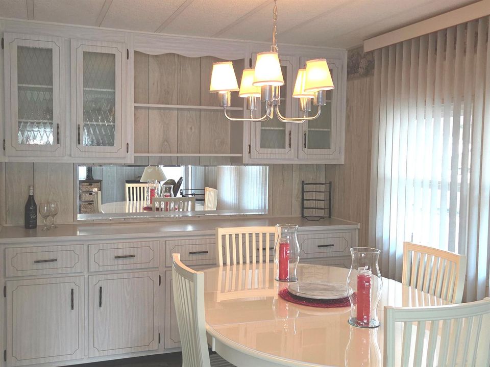 dining area built-in